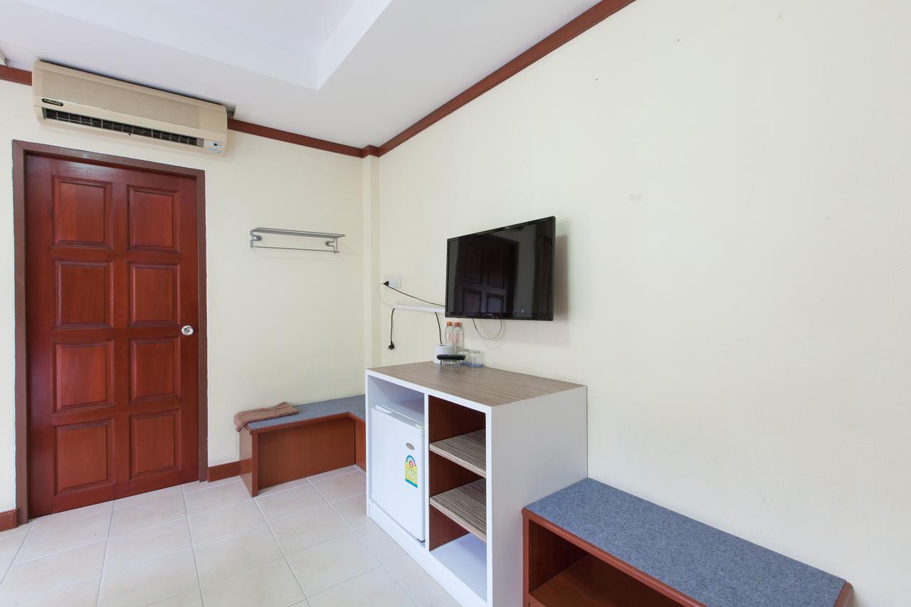 Zen Rooms Rat-U-Thid 200 Phi Road Patong Kültér fotó